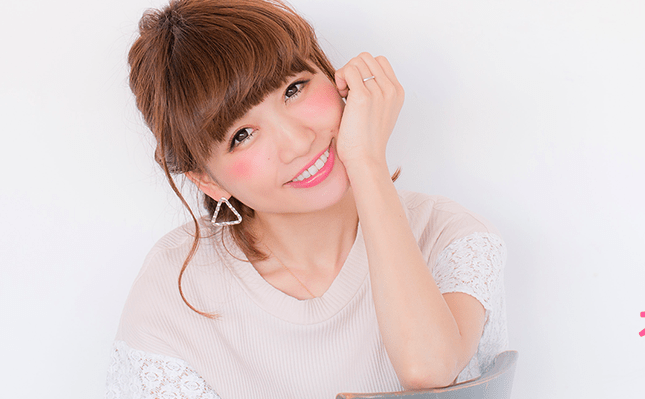 あいのり桃、写真加工で顎を削ってる?背景が歪み「頭とのバランス